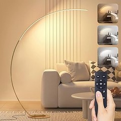 Lámparas de Pie LED Doradas vs. Tradicionales: ¿Cuál Elegir?